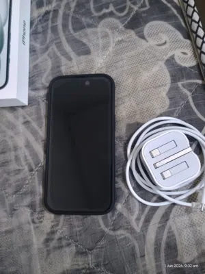 IPHONE. 15