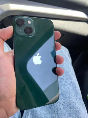 أيفون 13 عادي وارد شرق اوسط مدخل خط بحاله ممتازه جداً بدون اي مشاكل