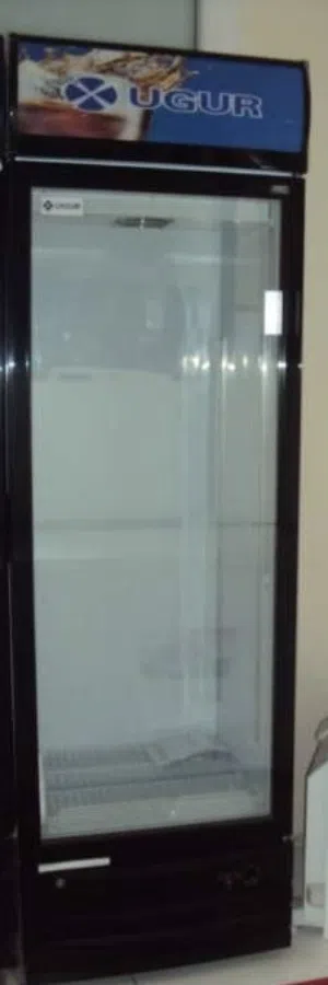 ثلاجه منزليه نضيف