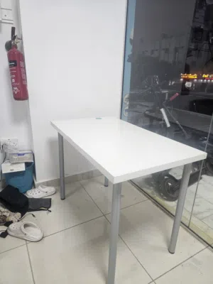 طاولة مطبخ خشب بارجل معدن Wooden kitchen table with metal legs