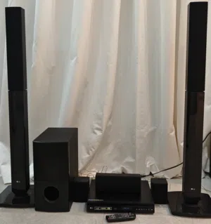 مسرح منزلي LG بلوتوث شبه جديد