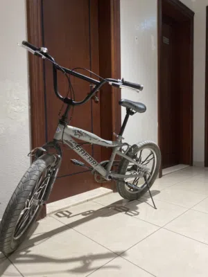 سيكل BMX استخدام نظيف مقاس 20 مافي صدا