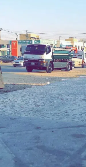 تنك مياه خدمات لمدار ساعه