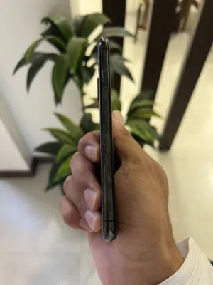 Apple iPhone X 256 GB in Al Dakhiliya