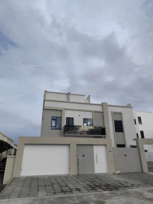 للبيع فيلا سكنية في المعبيلة التاسعة دورين وارضي
