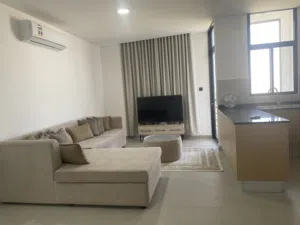 شقة جديده راقيه موثثه  في العذييه للايجار