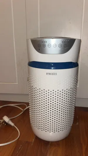 منقي هواء HoMedics فلتر HEPA + UV — شبه جديد