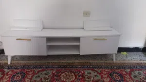 طاوله حاجه نضيفه وفاخرا