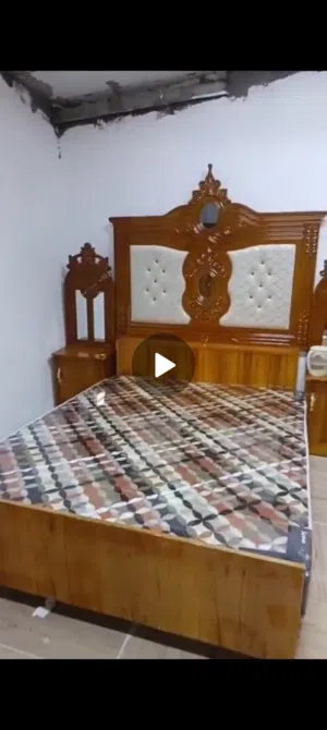 غرفة اخشاب