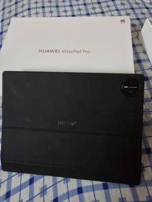 Matepad Pro 12.2 with 100W Charger & Keyboard
