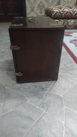 good box to put items urgently sell