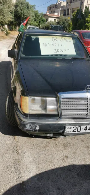 مرسيدس بنز E 200 موديل 1993 فيراني بحالة جيدة مع تأمين ومرخصة