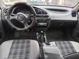 دايو لانوس2001 برايفت