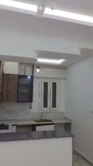 شقة كبيرة ما شاءالله سكنية للإيجار في مدينة طرابلس منطقة صلاح الدين السدرة في حي النخيل
