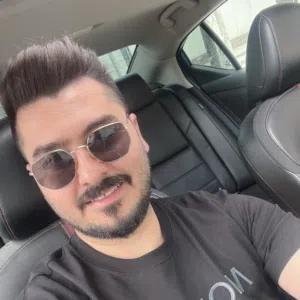 علي 