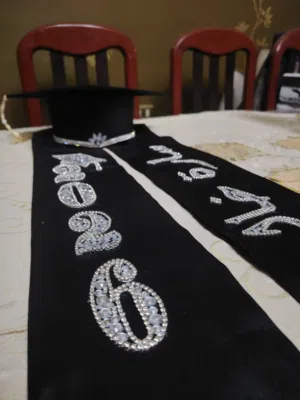 طقم تخرج كاب و وشاح و روب