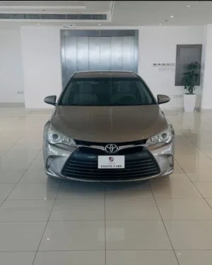 كامري 2017 تسجيل شهر 9 ممشى الموتر 115000 رقم فقط واتس حادث واحد الموتر نظيف