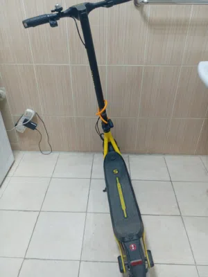 سكوتر كهربائي