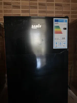 Samix mini fridge