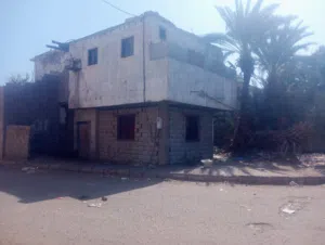 بيت مساحته كبيرة 40×40 إسكان رسمي في خورمكسر المدينة البيضاء