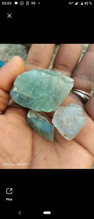 حجر كريم للبيع