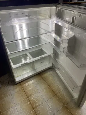 ثلاجة Lgللبيع
