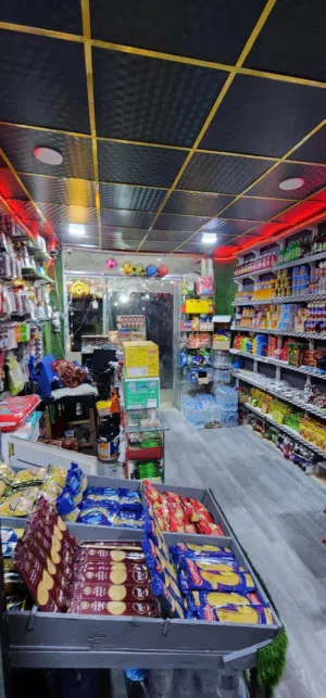 بقاله مفتوحهء للبيع بسعر 1مليون قابل للتفاوض بل معقول الموقع صنعاء دارسلم جوار مستشفى ابو حرب الملصي