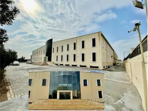 ‏59000 قدم٢ ‏.‏ الوسيط‏4
