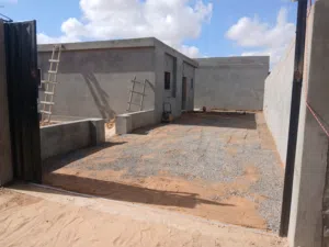 قطعة ارض للبيع الارض 250 متر المسقوف 90 متر بناء ربط كل شي ع رجليك الجامع المدرسة السوق الشيل مكان
