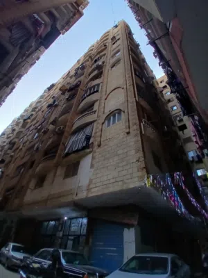 120 m2 Studio Apartments for Sale in Giza Faisal