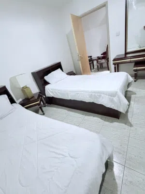 غرفه في مجاز 2