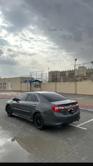 للبيع كامري موديل 2012 خليجي فل اوبشن