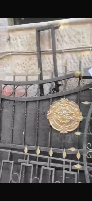 باب كراج مع حمايات
