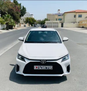 Toyota Yaris MID 1.5L 2024 family used 15000 km only under warranty .urgent sale (migration)