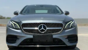 مرسيدس E300 موديل 2018 رمادي دفريشن للبيع