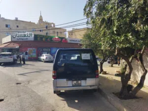 ميني فان ميتسوبيشي 1990 بنزين مرخصة بمواصفات خليجية مع مصابيح LED