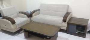 جلوس كنبة وخمسين للبيع بغرض السفر المكان الخوض
