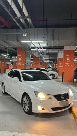 للبيع لكزس اي اس 300 2007