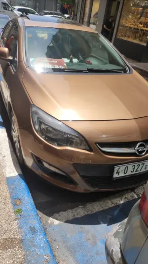 Used Opel Astra in Ramallah and Al-Bireh