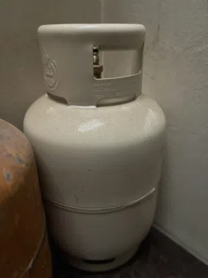 أسطوانة غاز للبيع