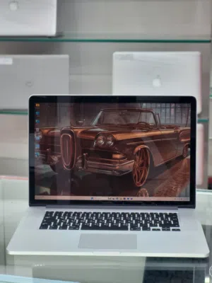MacBook Pro core i7 Pro with 16gb Ram 15 inch Ratina display windows 11 Professional