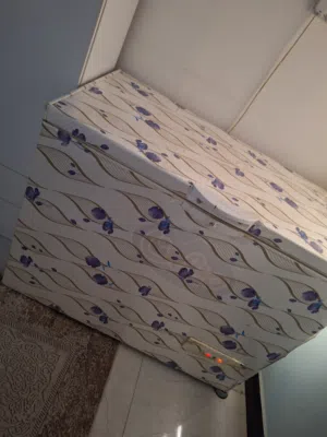 مجمده كبيرة للبيع