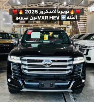 تويوتا لاندكروز VXR.HEV (هايبرد) فل 1/1 ضمان السياره 8 سنوات مع هديا للزبون عروض شهر رمضان المبارك