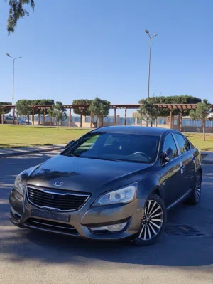 Used Kia Cadenza in Tripoli