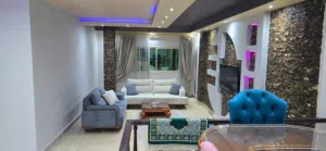 شقه للبيع بالمهندسين شارع سوريا الرئيسي  سوبر لوكس موقع متميز