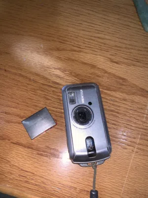 مطلوب بطارية للpentax optio w20