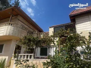 بيت للبيع بداعي السفر