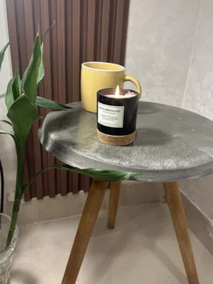 طاولة Concrete table