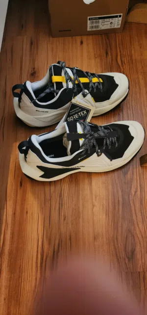 افضل بوت رياضة في العالم سالمون و هوكا مطري لايف ستايل جيم هايك ركض مشي best shoe hoka salomon hike