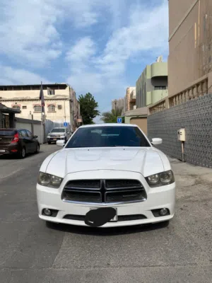 DODGE CHARGER FULL OPTION